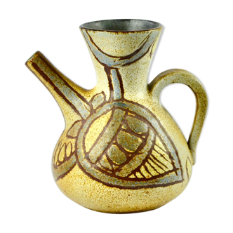 Zoomorphic Accolay vase
