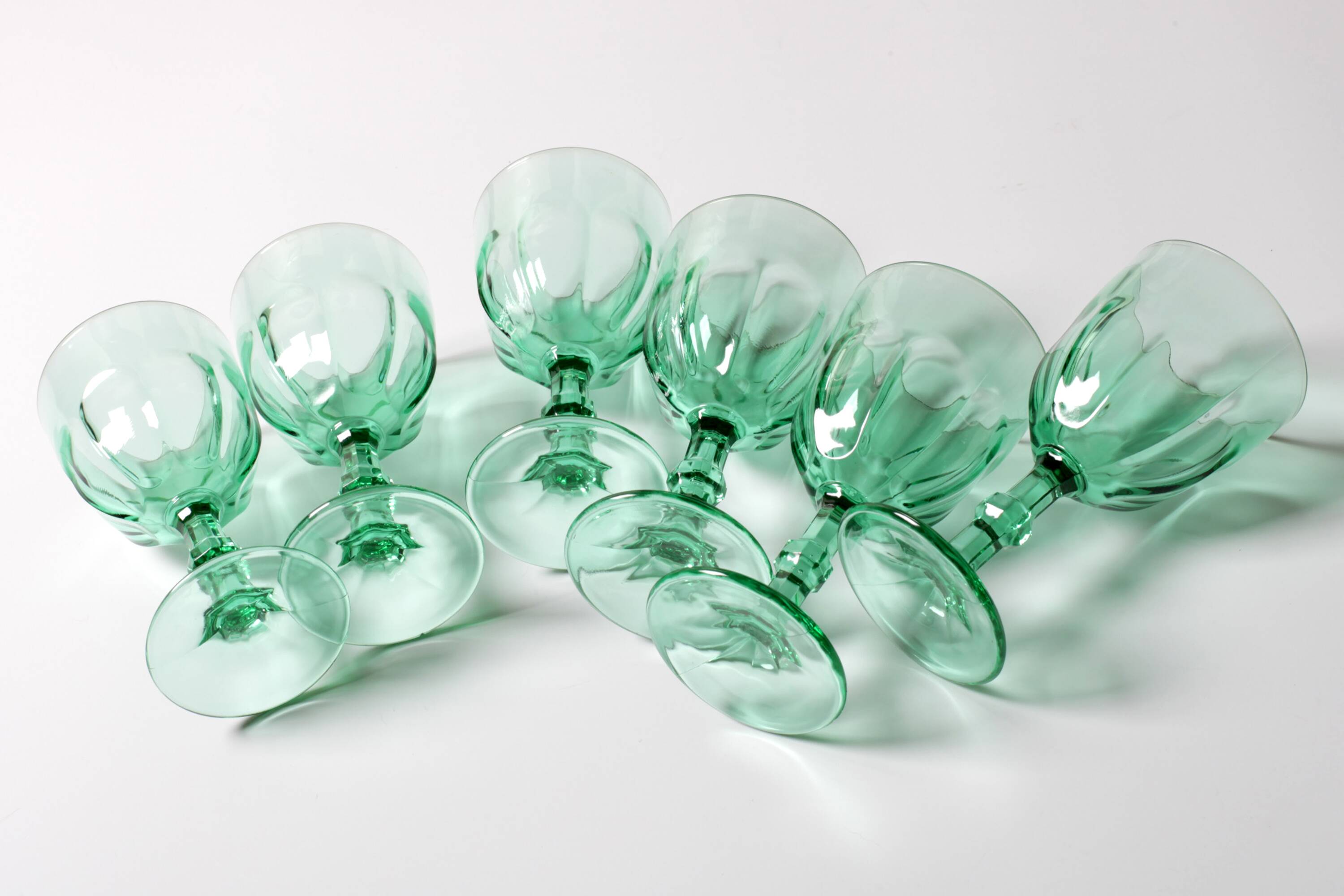 Set of 6 Vintage Green Wine Glasses / Stem Flutes / Crisal / Portugal 2000s