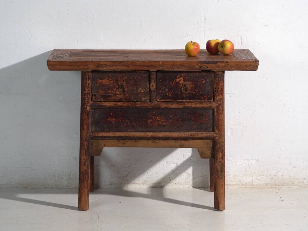 Antique Chinese console with three drawers and dark patina – China, circa 1900