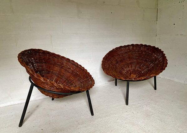 Paire de fauteuils corbeille en osier