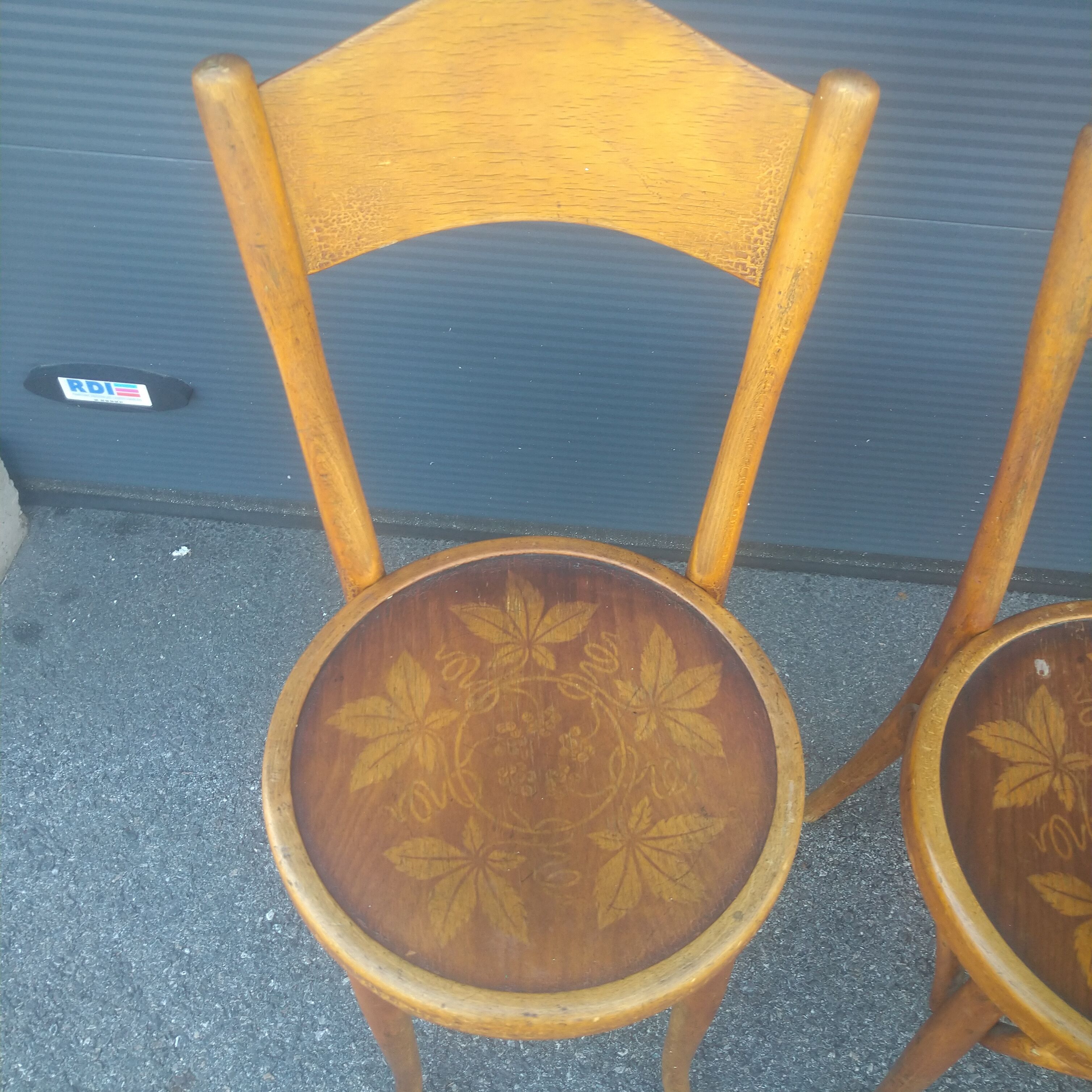 Horgenglarus bistro chairs