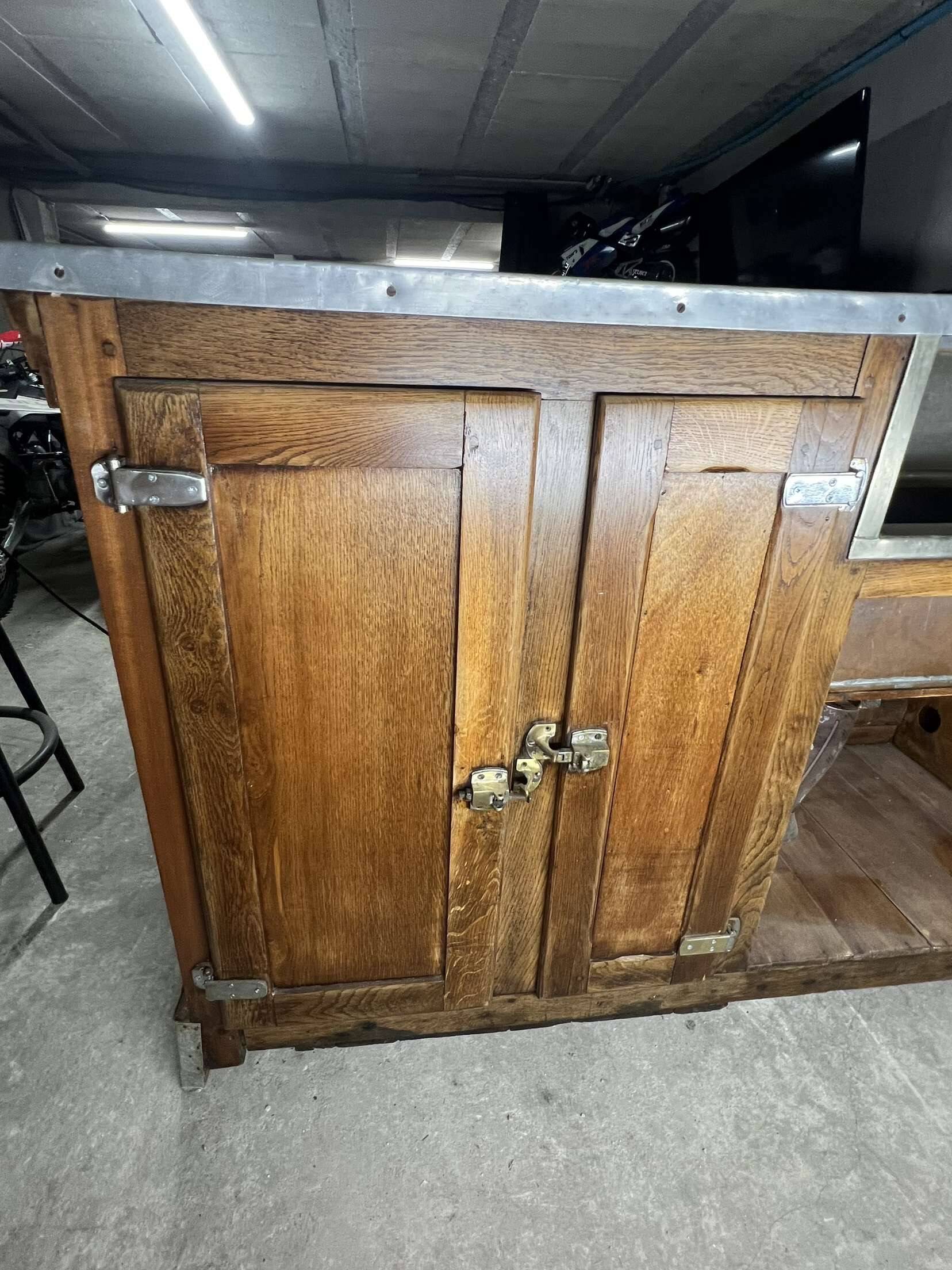 M.Kyglass Reims solid oak bar