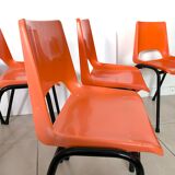 Chaise d'écolier orange