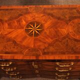 Commode Mazarine Du Début Du 18° Siècle