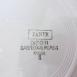 3 vintage deep plates in a jumble 220637