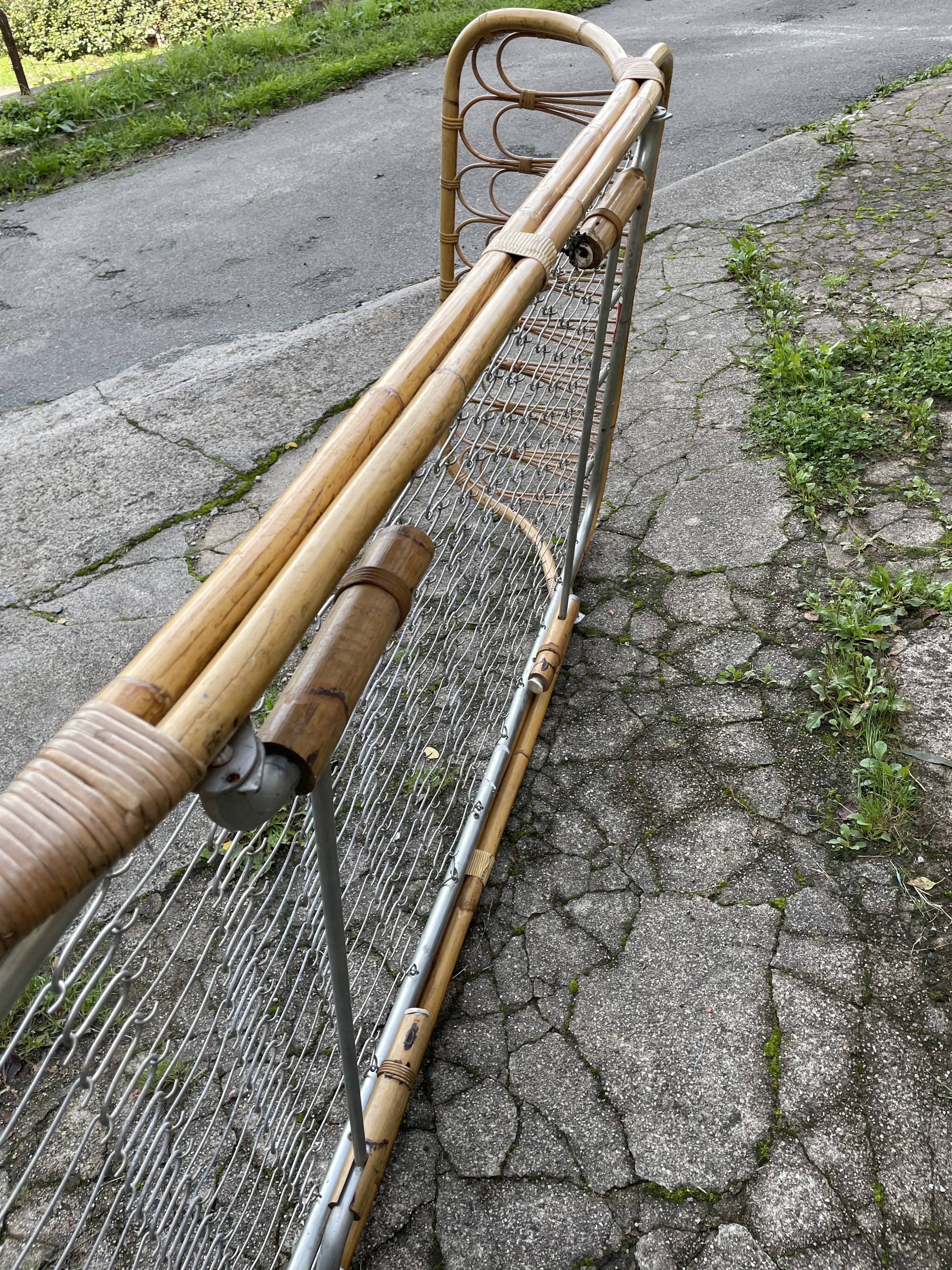 Lit corbeille en rotin