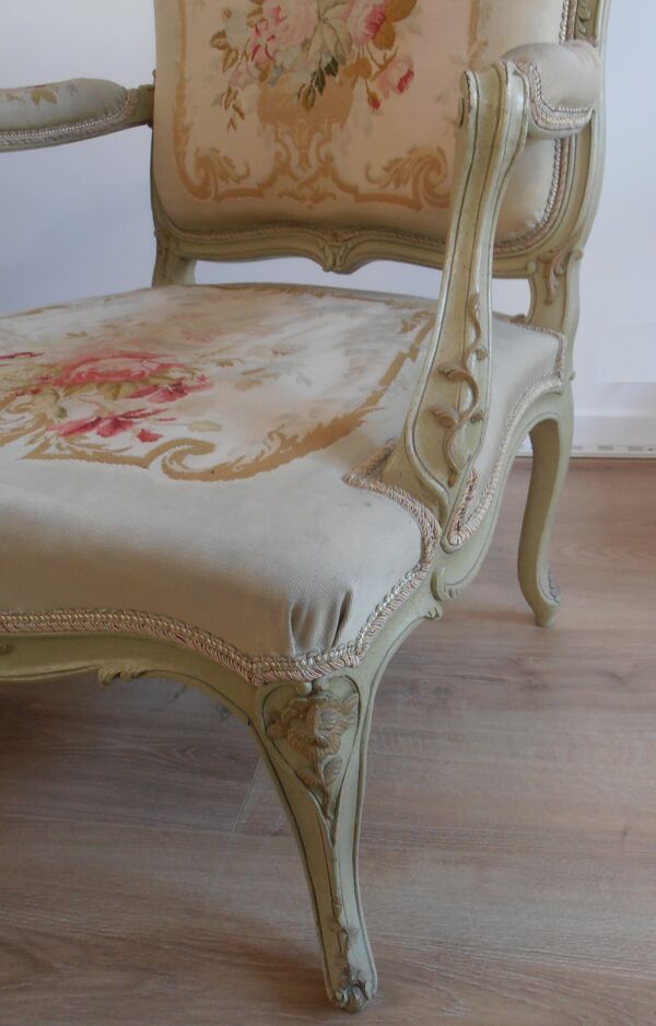Fauteuil Louis XV d’époque estampillé ancien 18e siècle