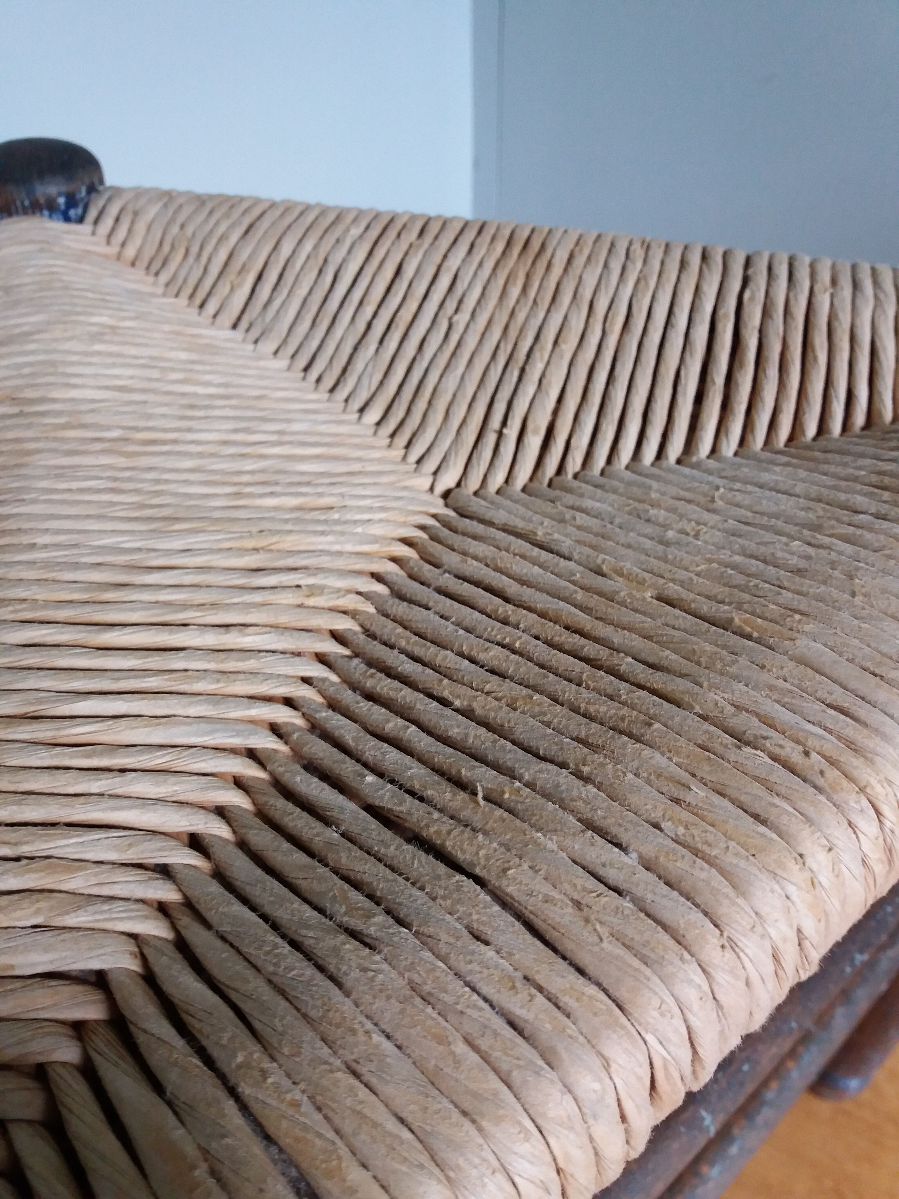 Mulched tripod stool