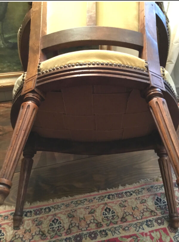 Paire de fauteuils de style Louis XVI velours jaune