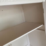 Armoire parisienne repeinte