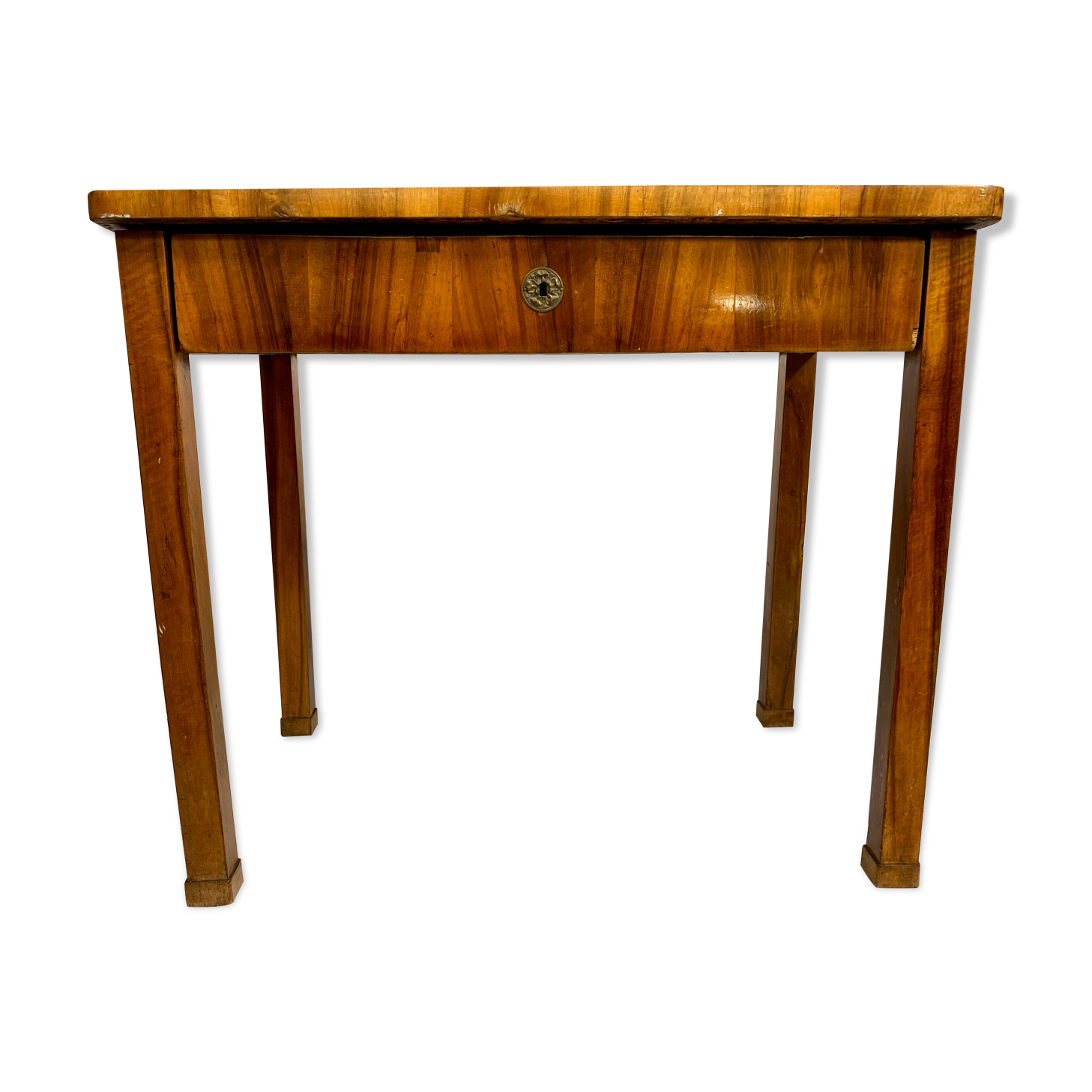 Biedermeier desk in 19th century cherry veneer