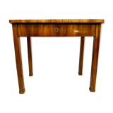Biedermeier desk in 19th century cherry veneer