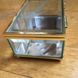 Engraved glass bijou box