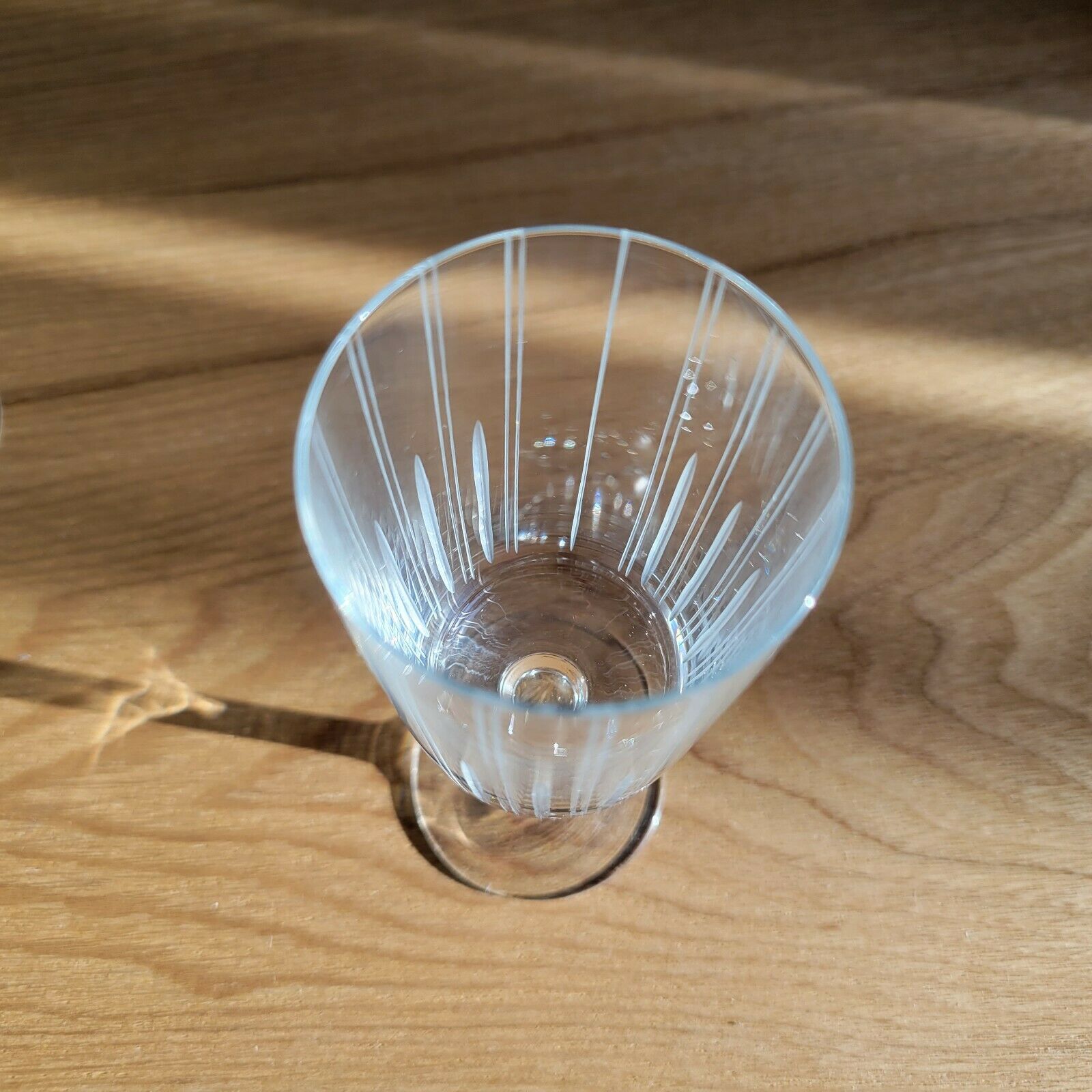 Set of 6 glasses on foot wine or liqueur decoration engraved features art deco