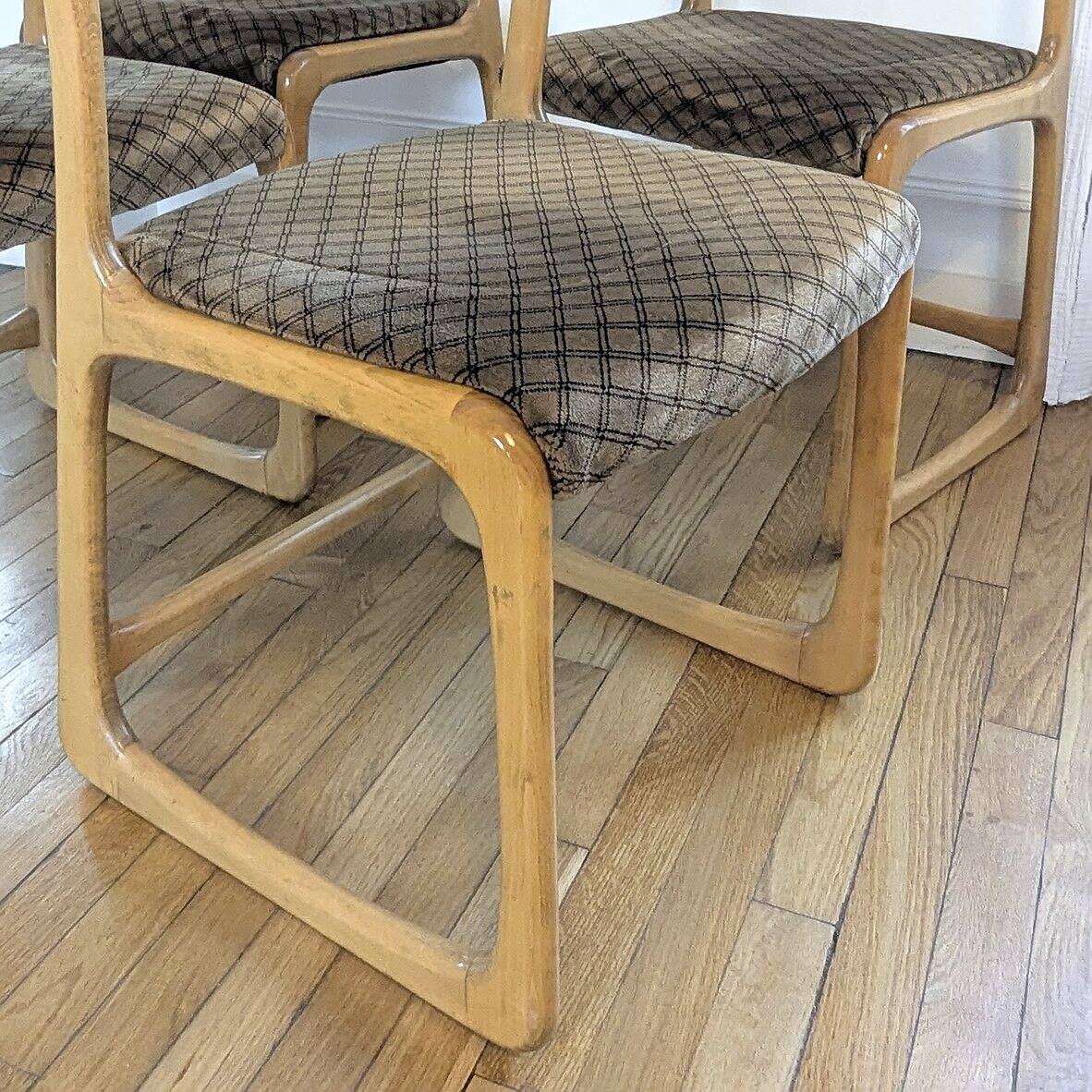 4 "Sled" chairs by Baumann