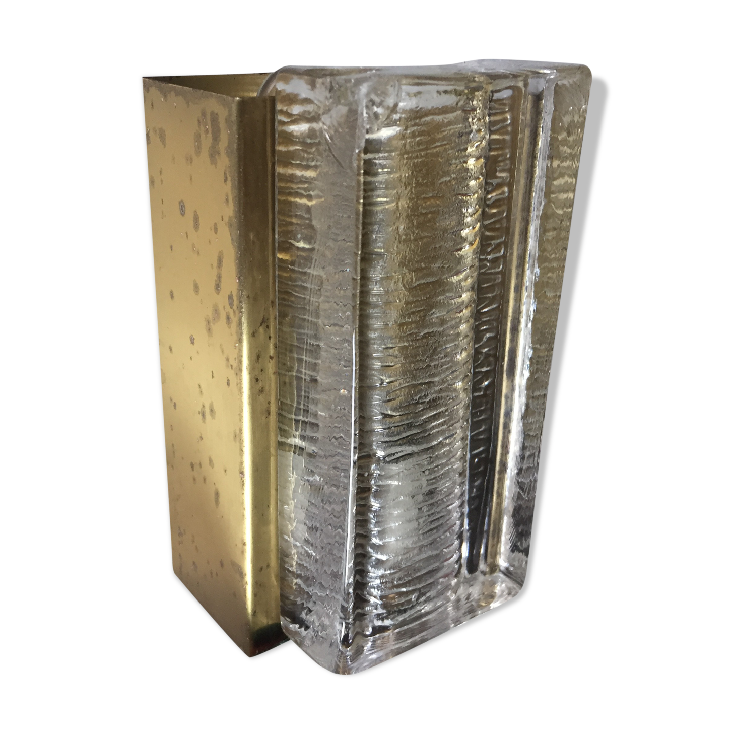 Applique scandinave du milieu du siècle dans le cristal et le laiton