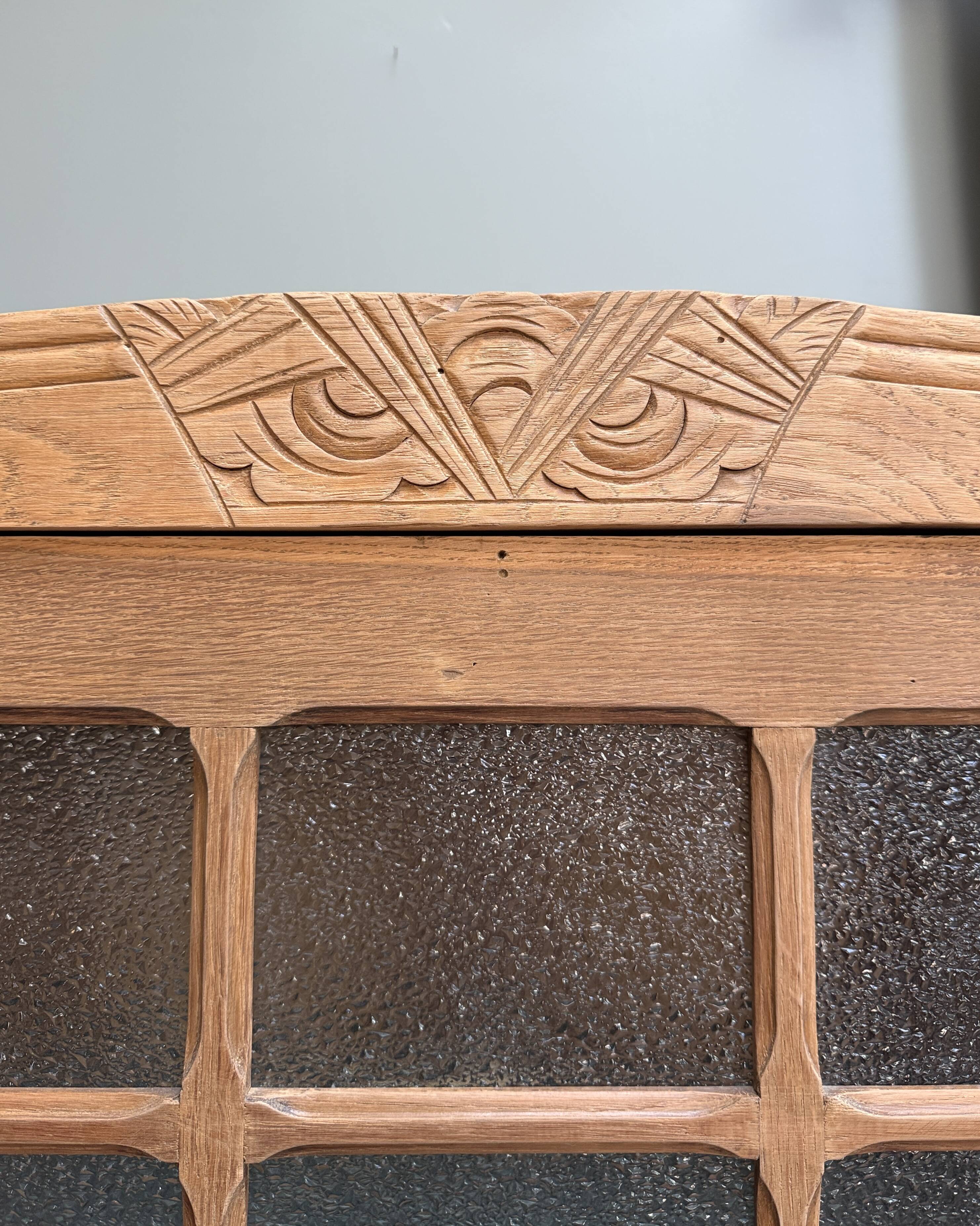 Parisian Art Deco showcase