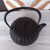 Japanese cast iron teapot