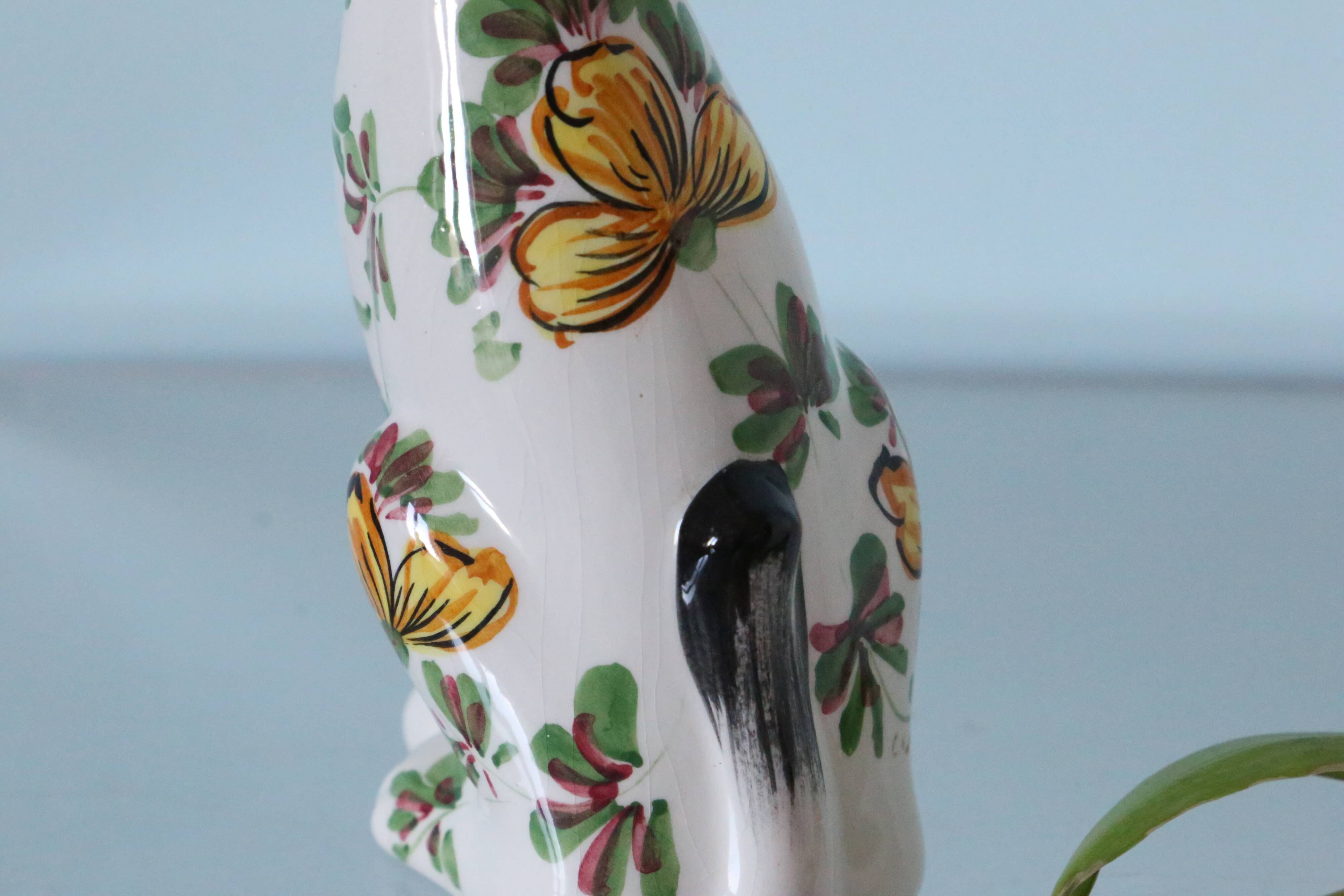 Adorable Italian ceramic figurine, vintage