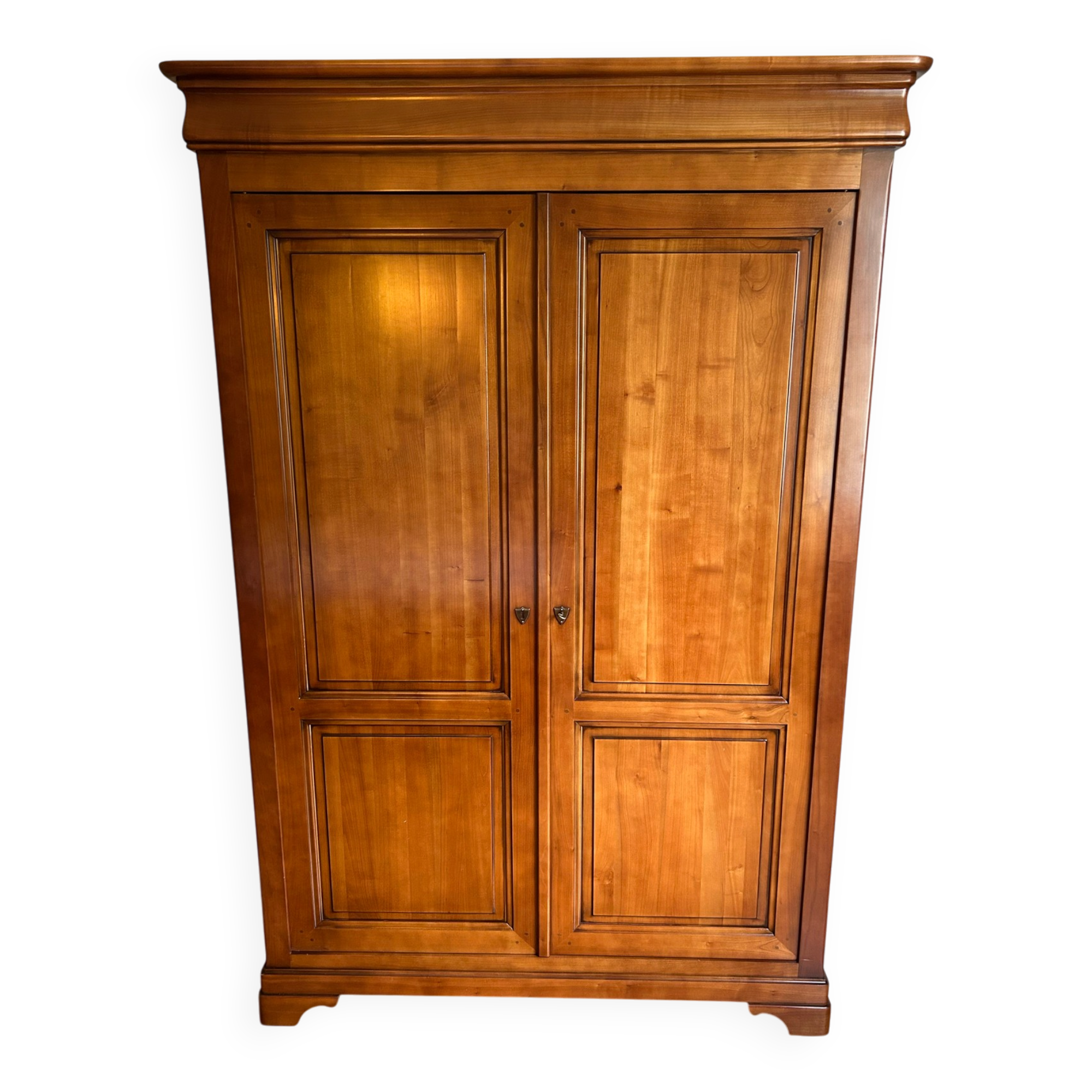 Magnificent solid wood wardrobe