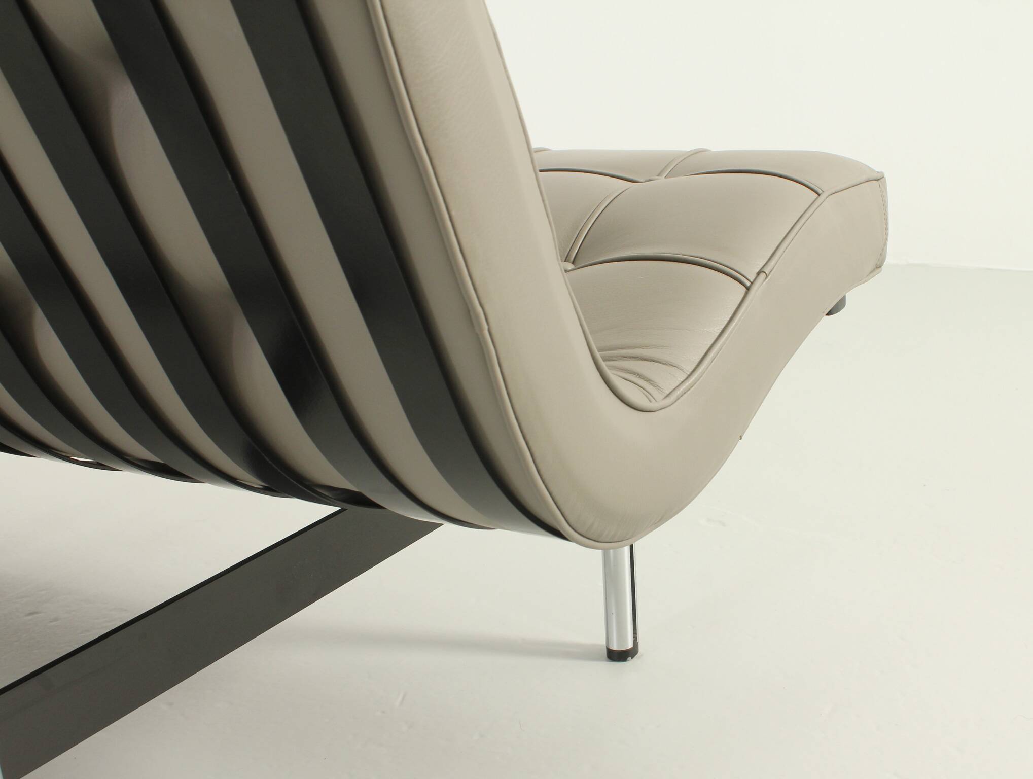 New York Canapé by Katavolos Littell and Kelley