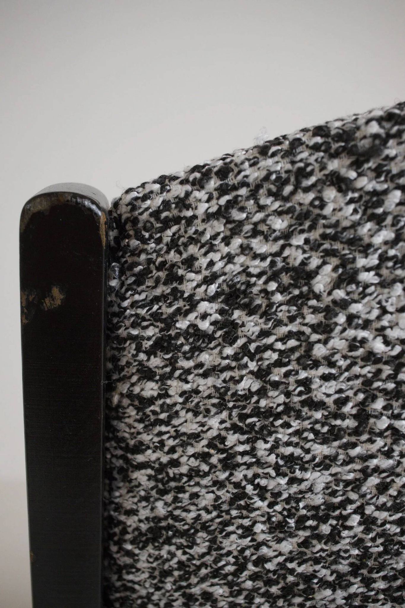 Chair in the style of Eero Aarnio