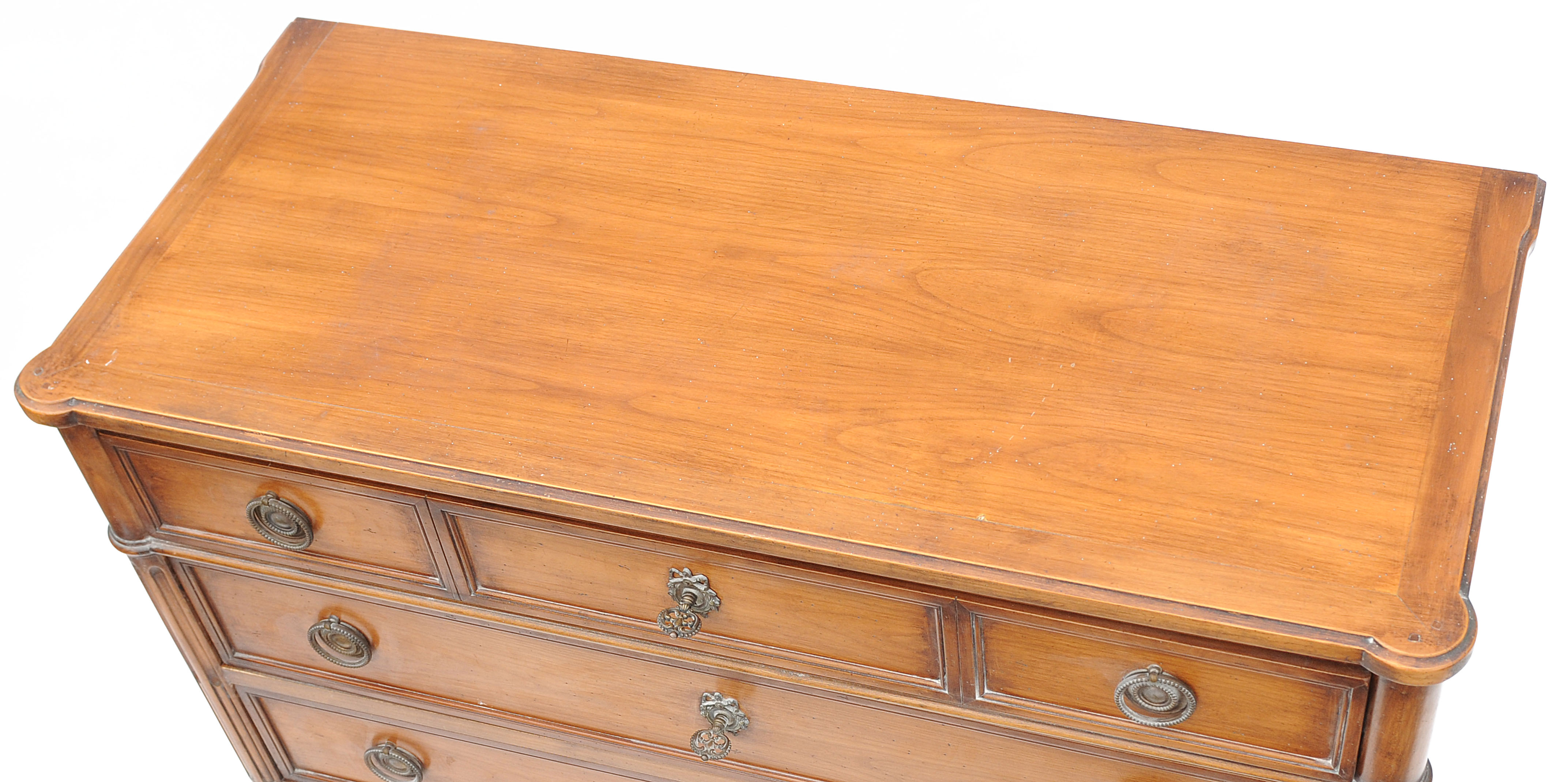 Louis XVI-style commodity