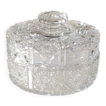 Round crystal bonbonnière, cut Bohemian style. Star patterns. Diameter 15 cm.
