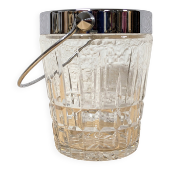 Ice bucket