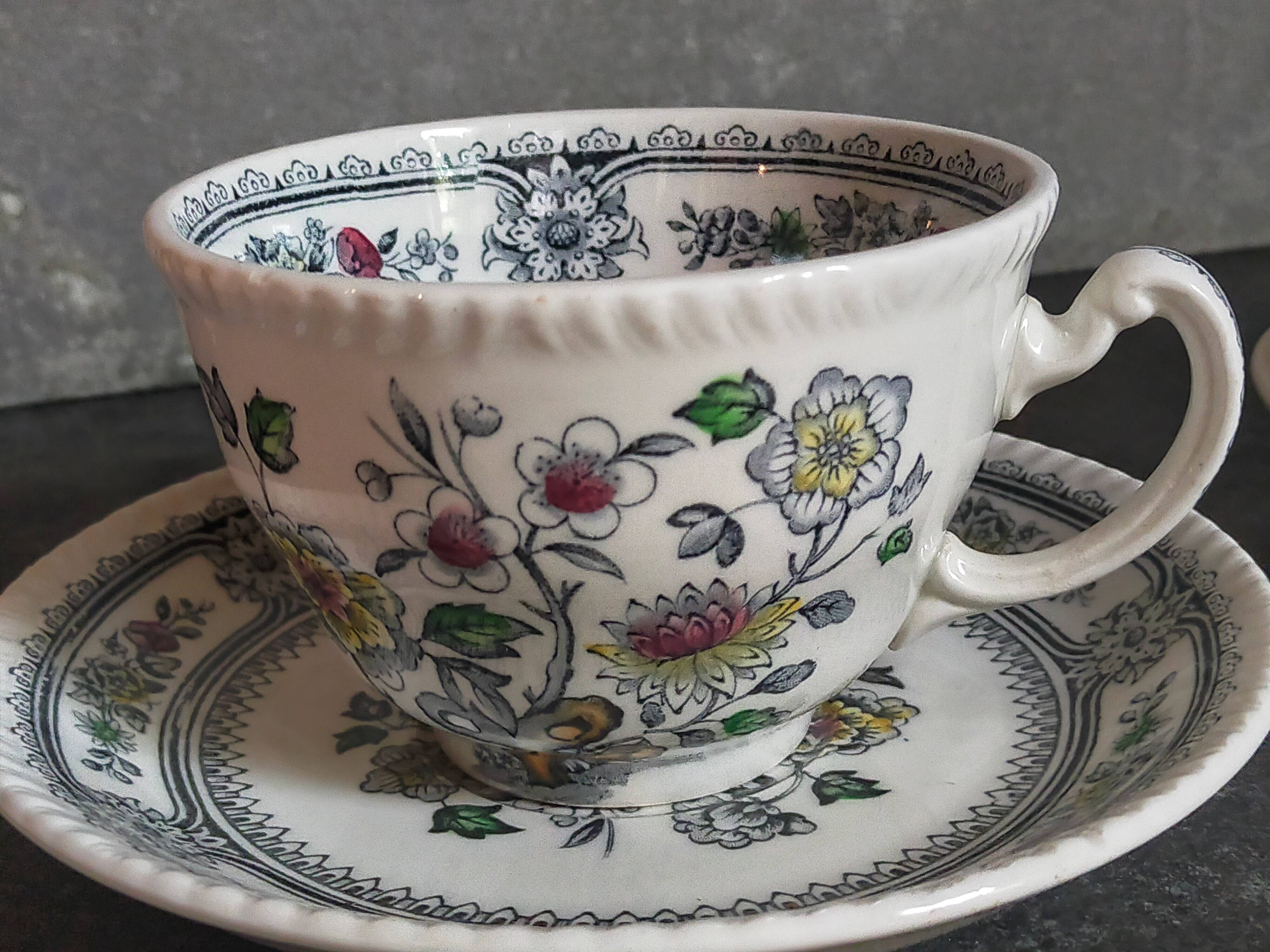 Two vintage wood & sons english lunches "dorset" service