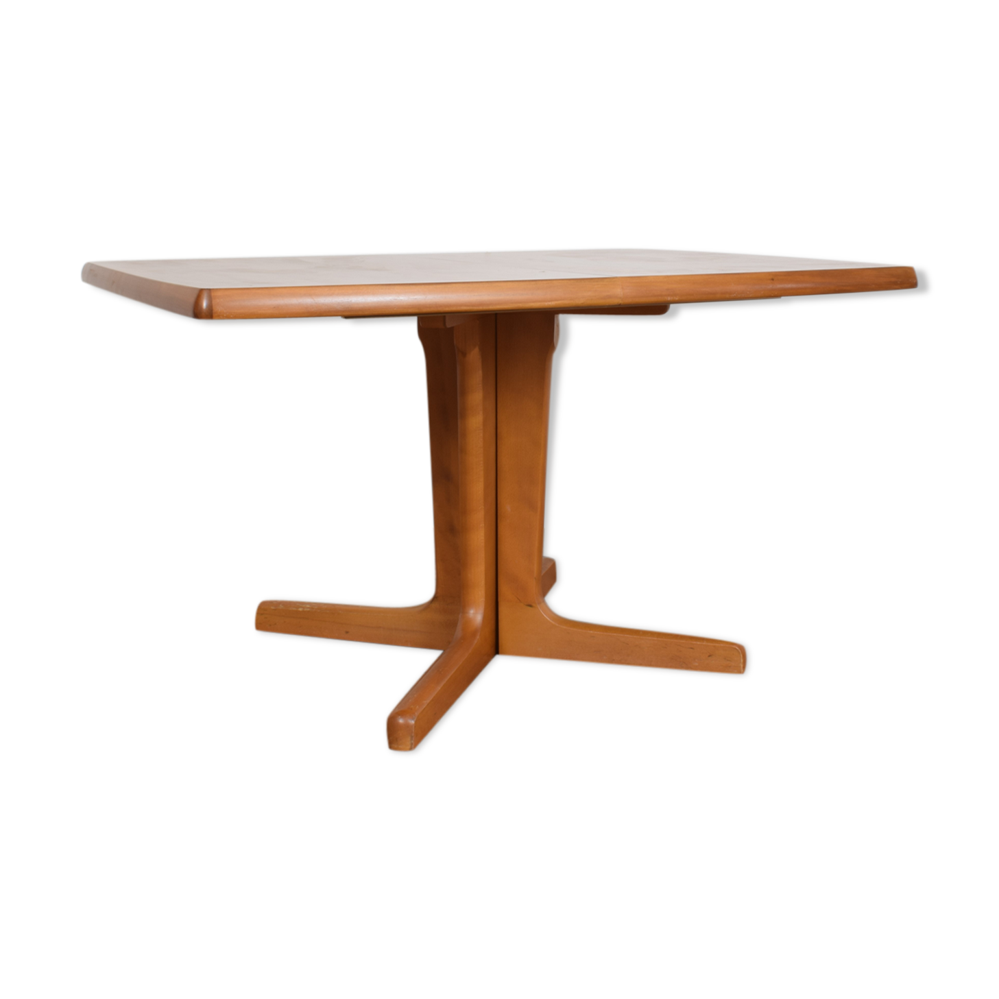 Mid-century danish walnut extendable dining table, 1970