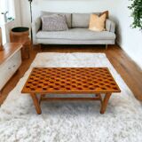 Table en bois vintage