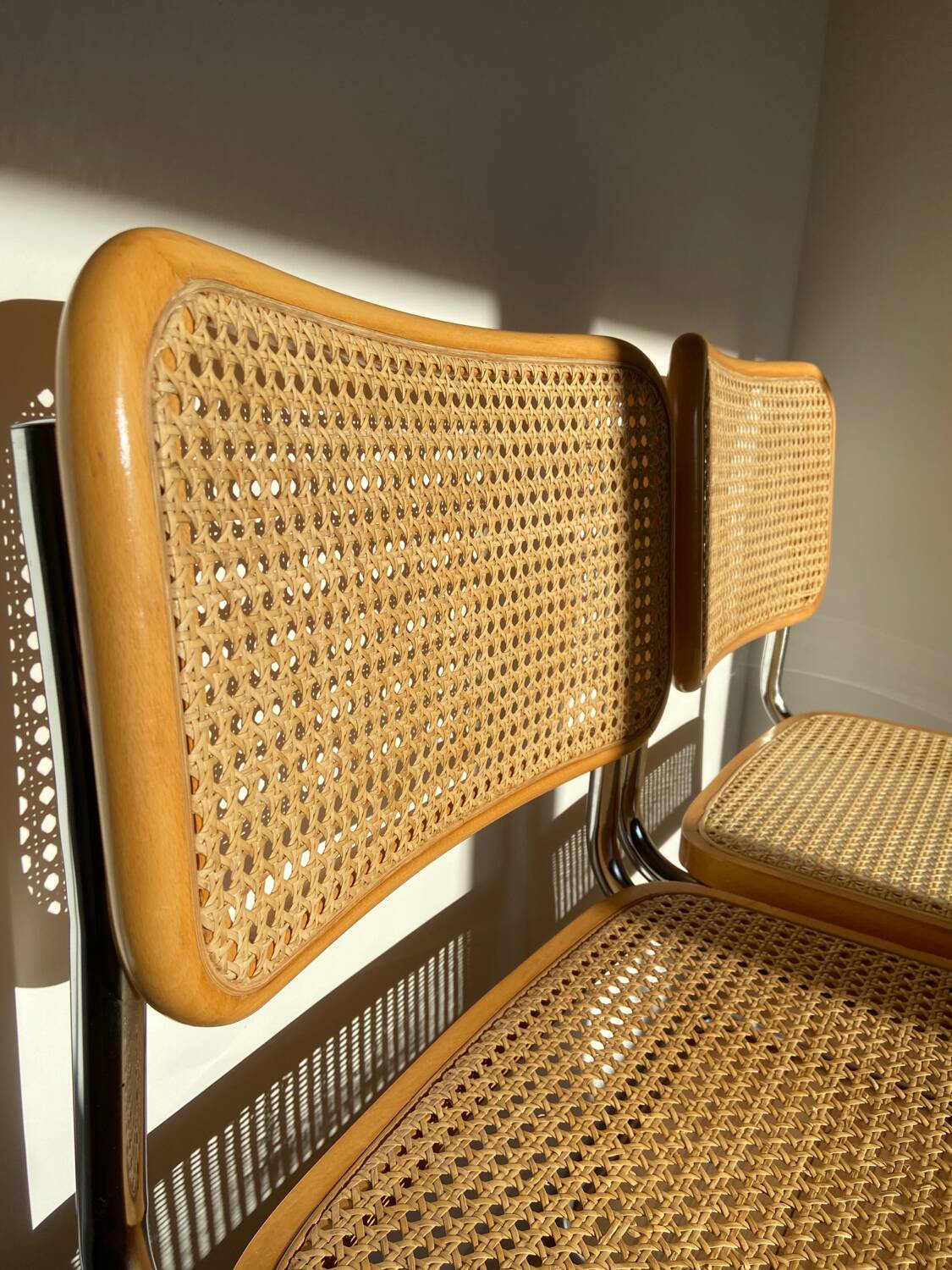 Paire de chaises cannées italiennes design Breuer