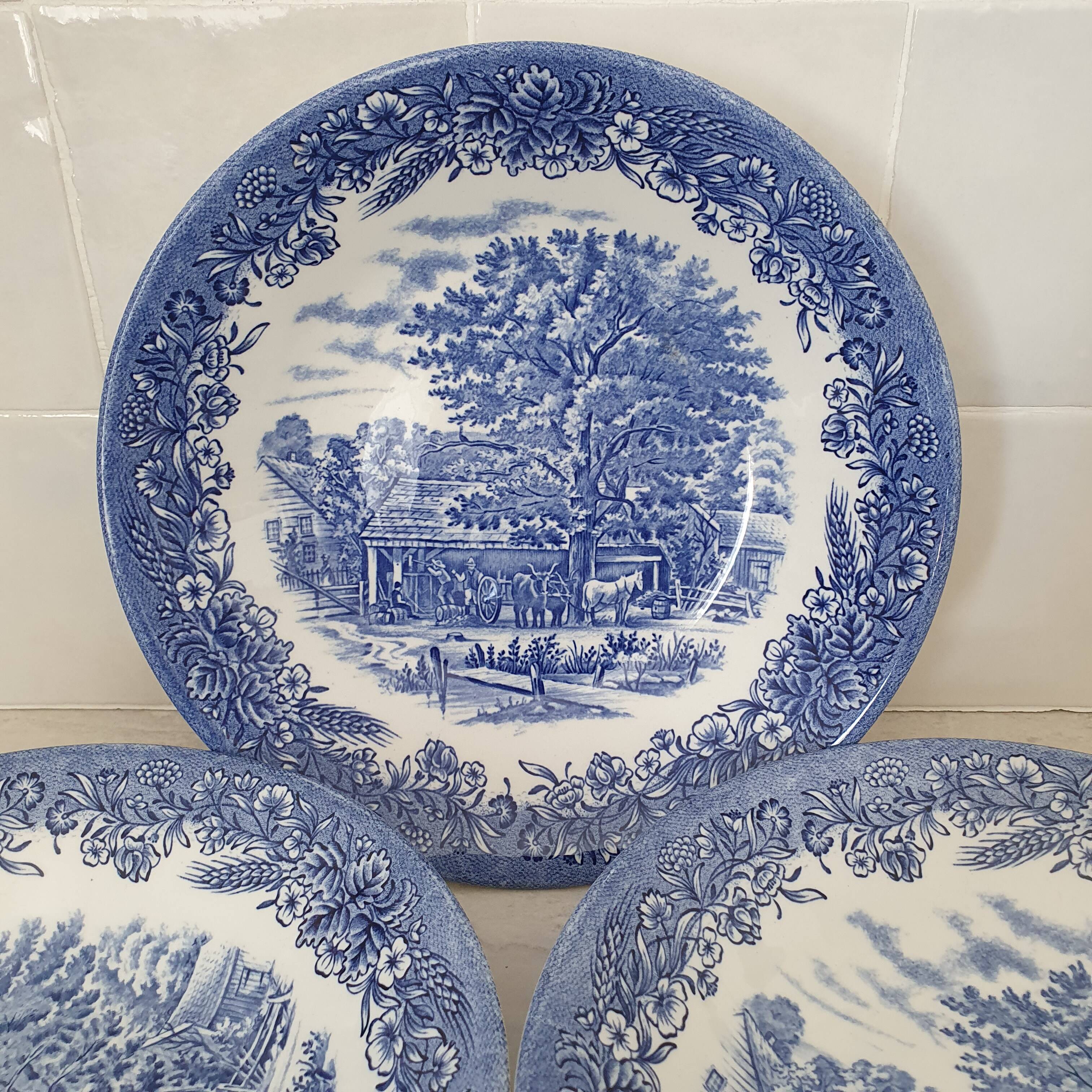 Churchill / Deep plates in English porcelain