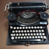 Underwood portable typewriter