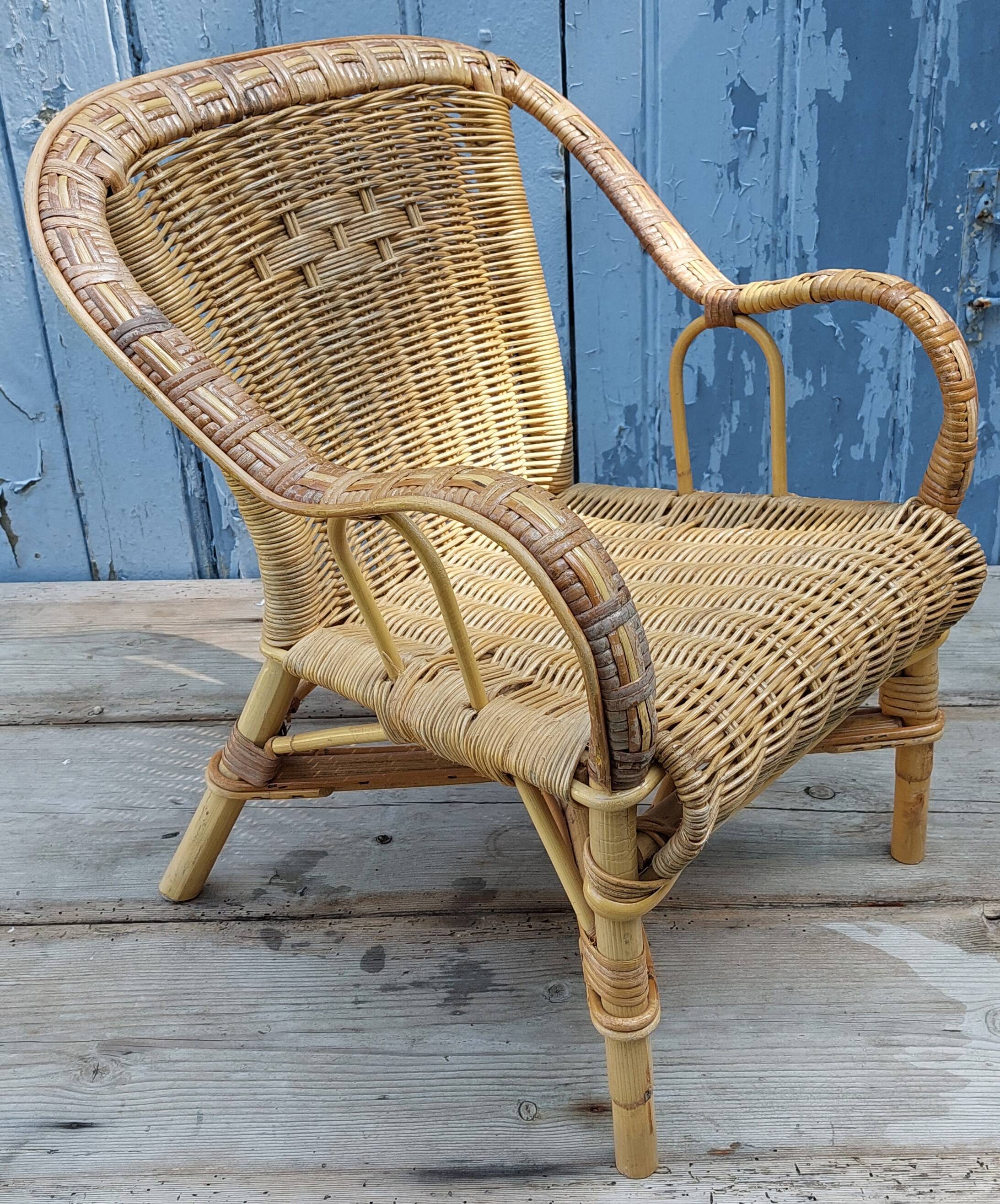 Rattan children's armchair
