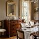 Commode galbée ancienne en acajou de style anglais