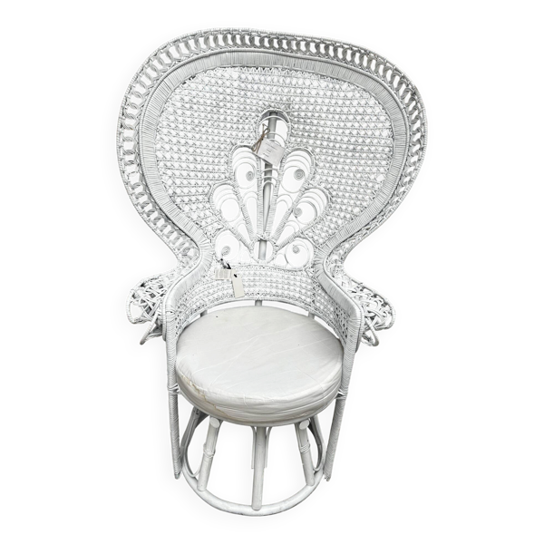 Fauteuil Emmanuelle, queue de paon en rotin