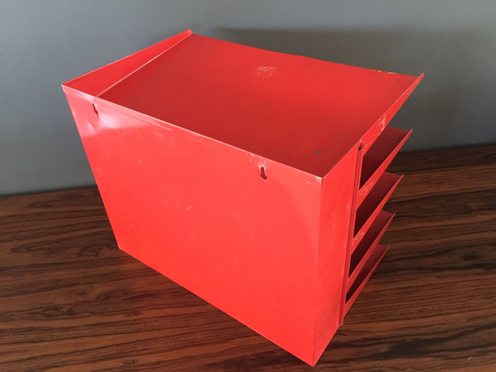 Red vintage vintage metal sorter