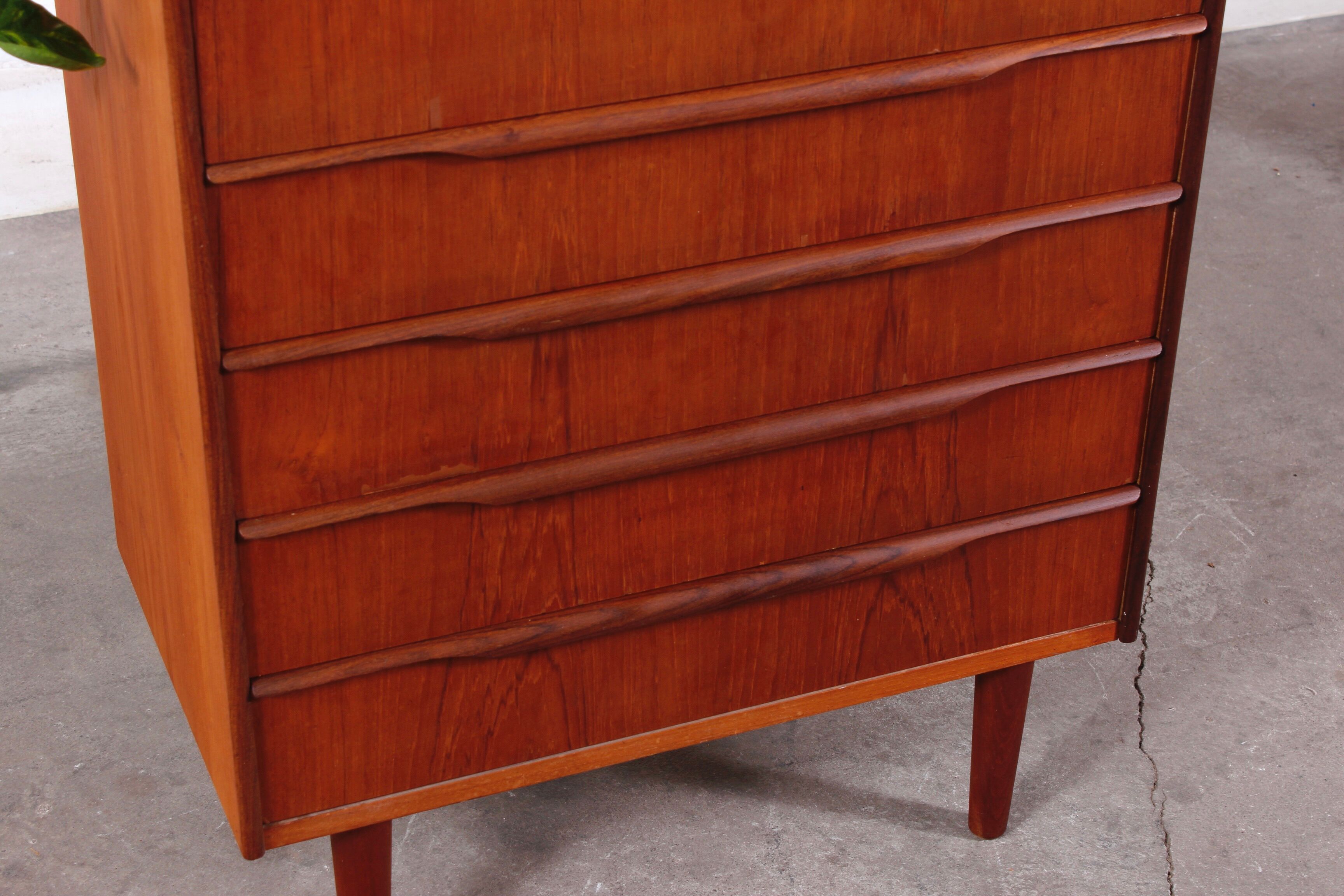 Commode en teck danois