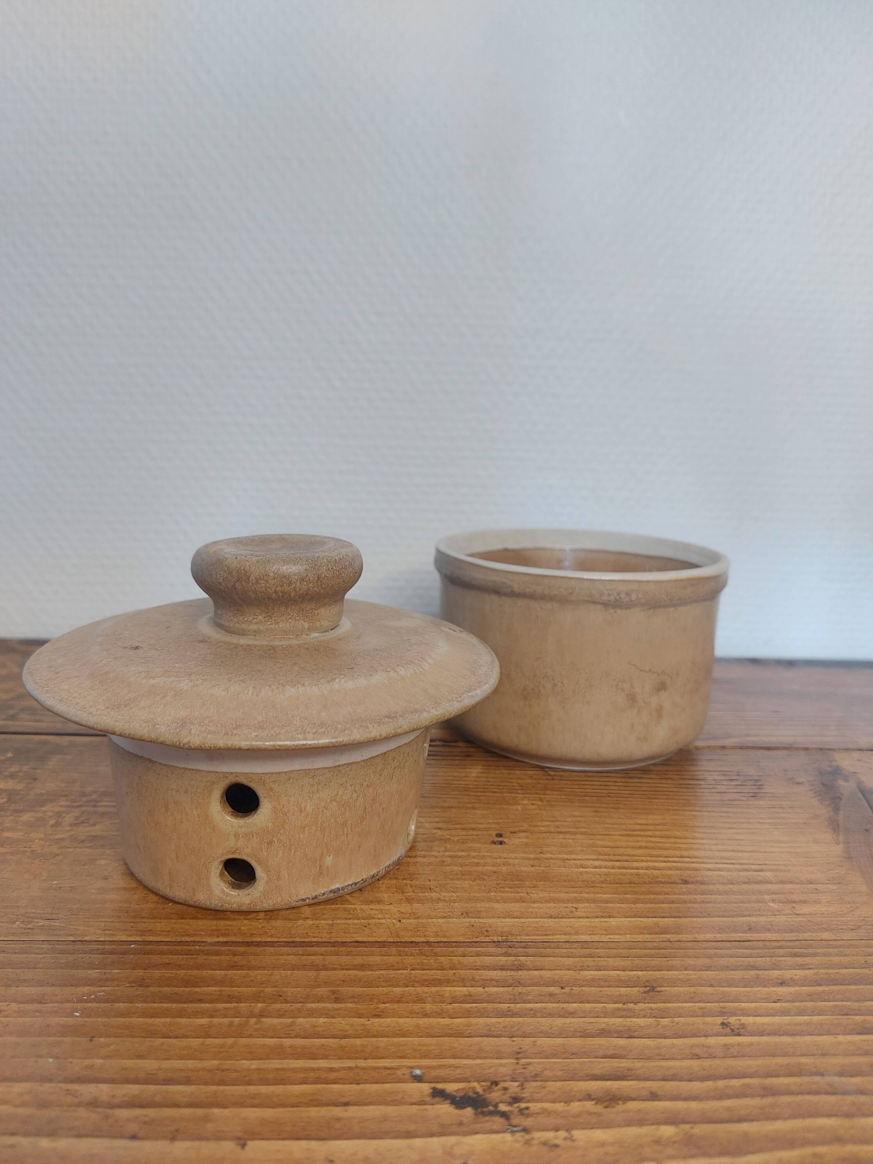 Vintage water dish