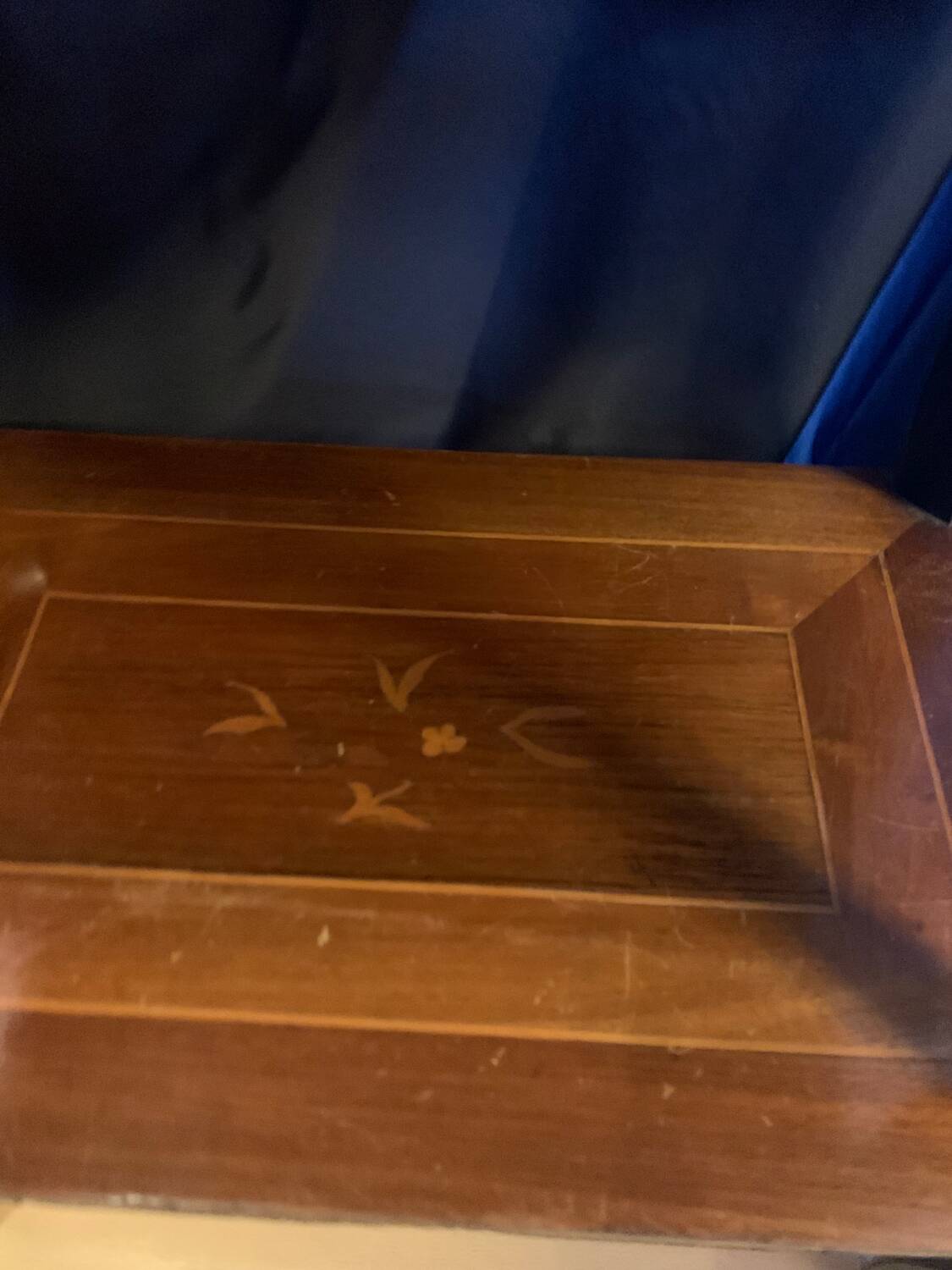 Occasional table marquetry