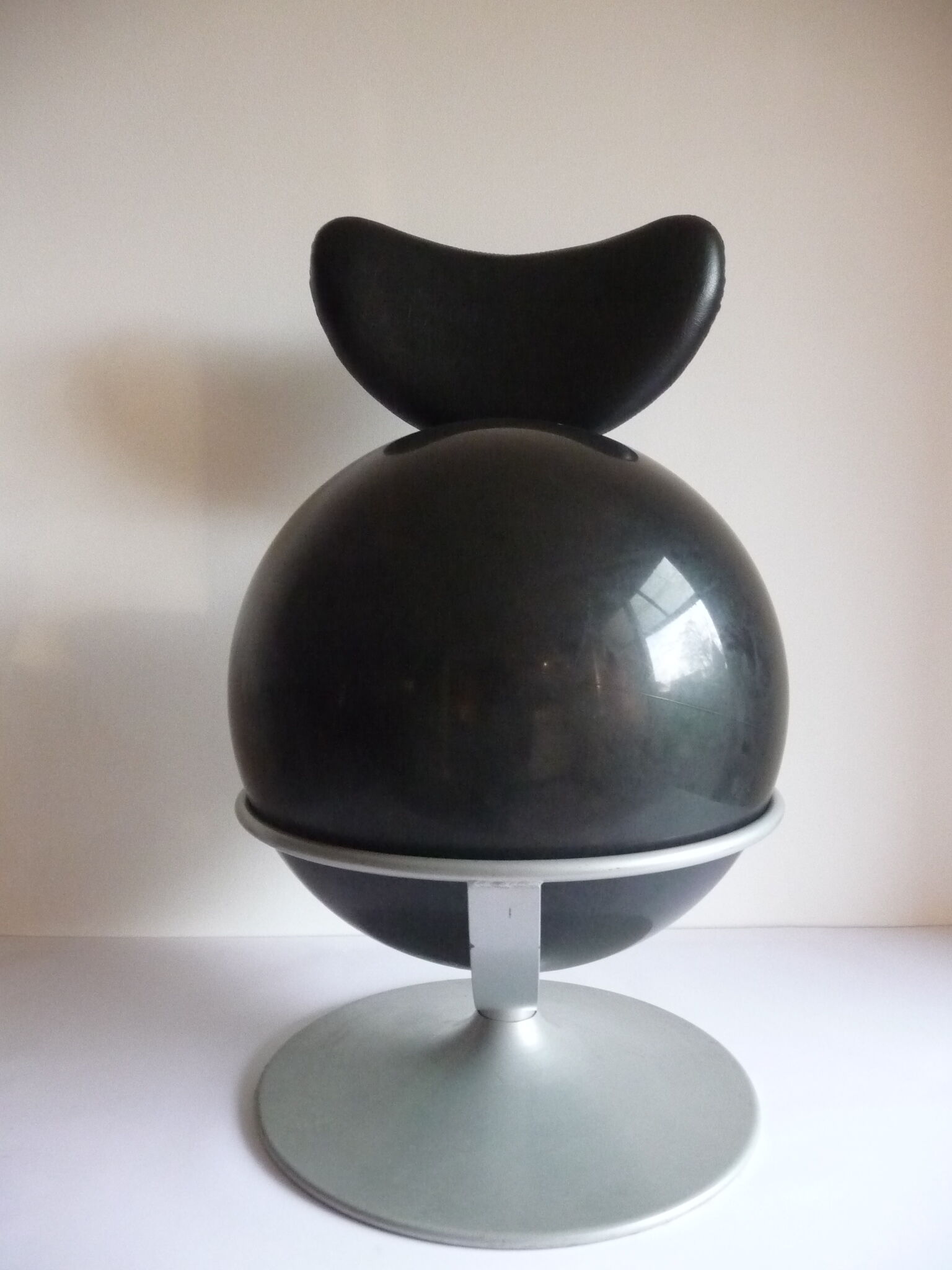 1980s ergonomical ball desk chair