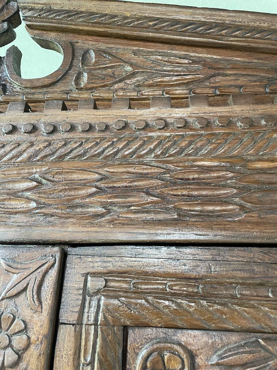 Auvergne brutalist folk art furniture 1890