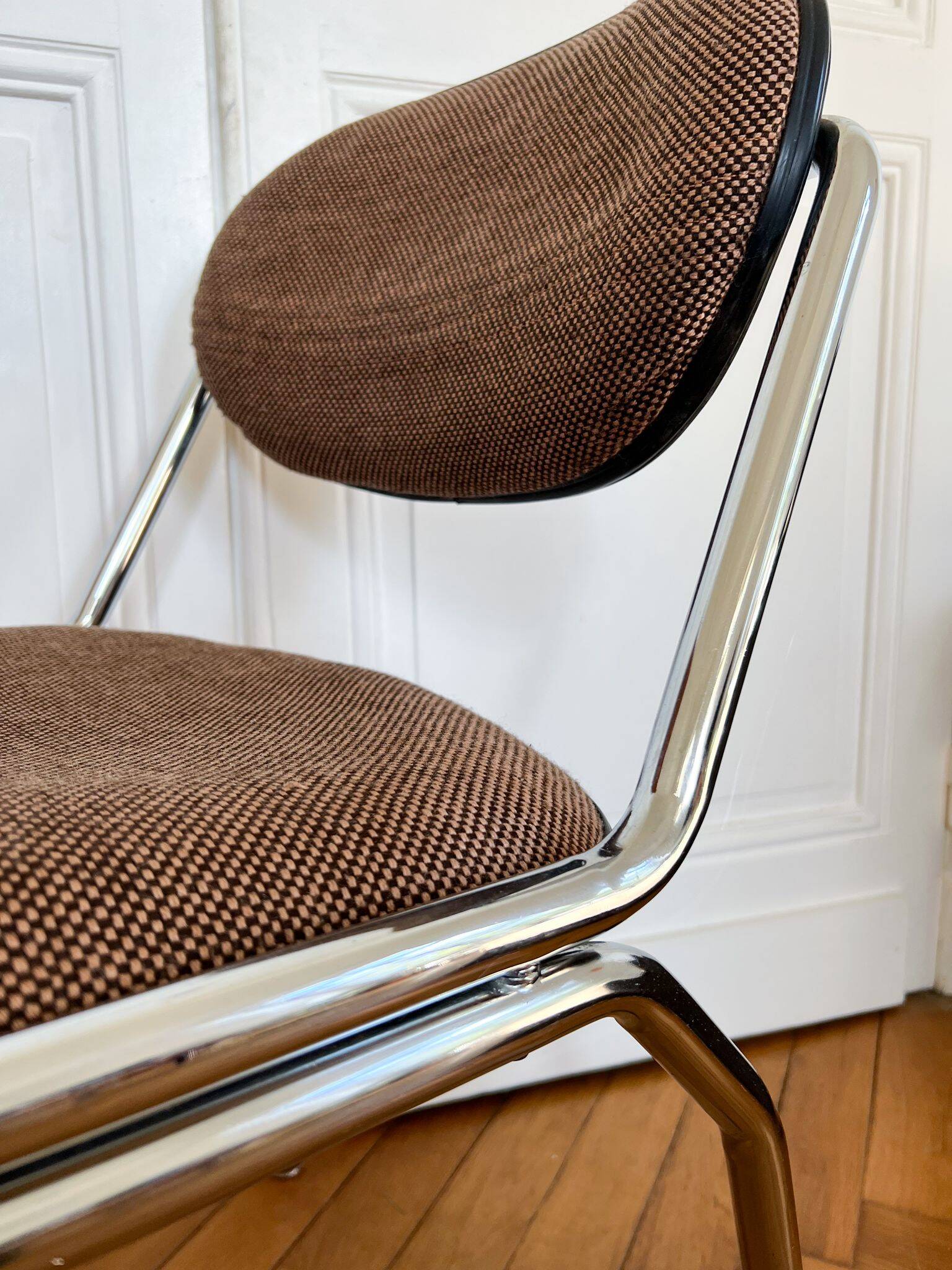 Vintage 80s office chair