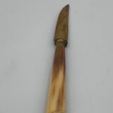 Suite of eight horn knives by stahl bronce xxe