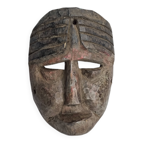 Masque rituel ancien en bois sculpté, Himalaya, XXe siècle – 19 cm