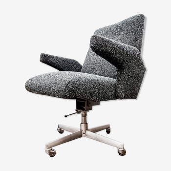 Grey design armchair with wheels