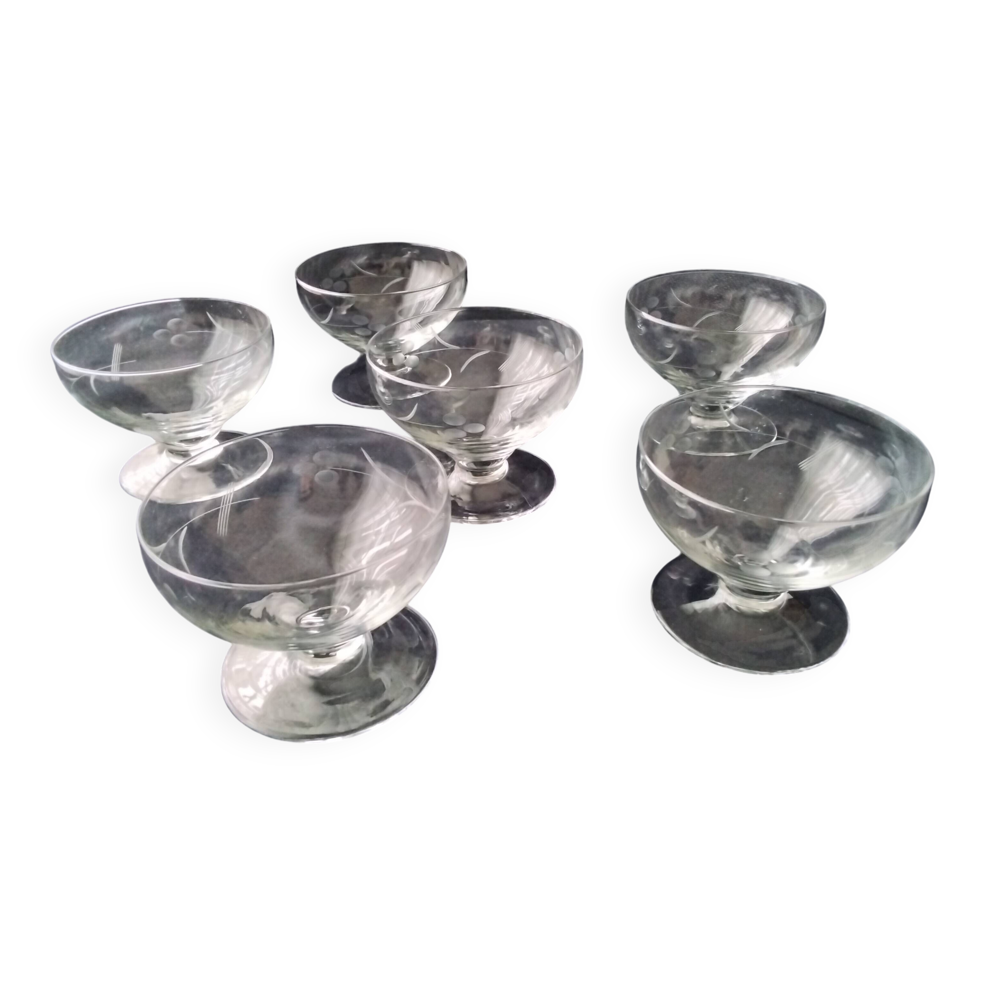 6 Vintage Low Champagne Glasses