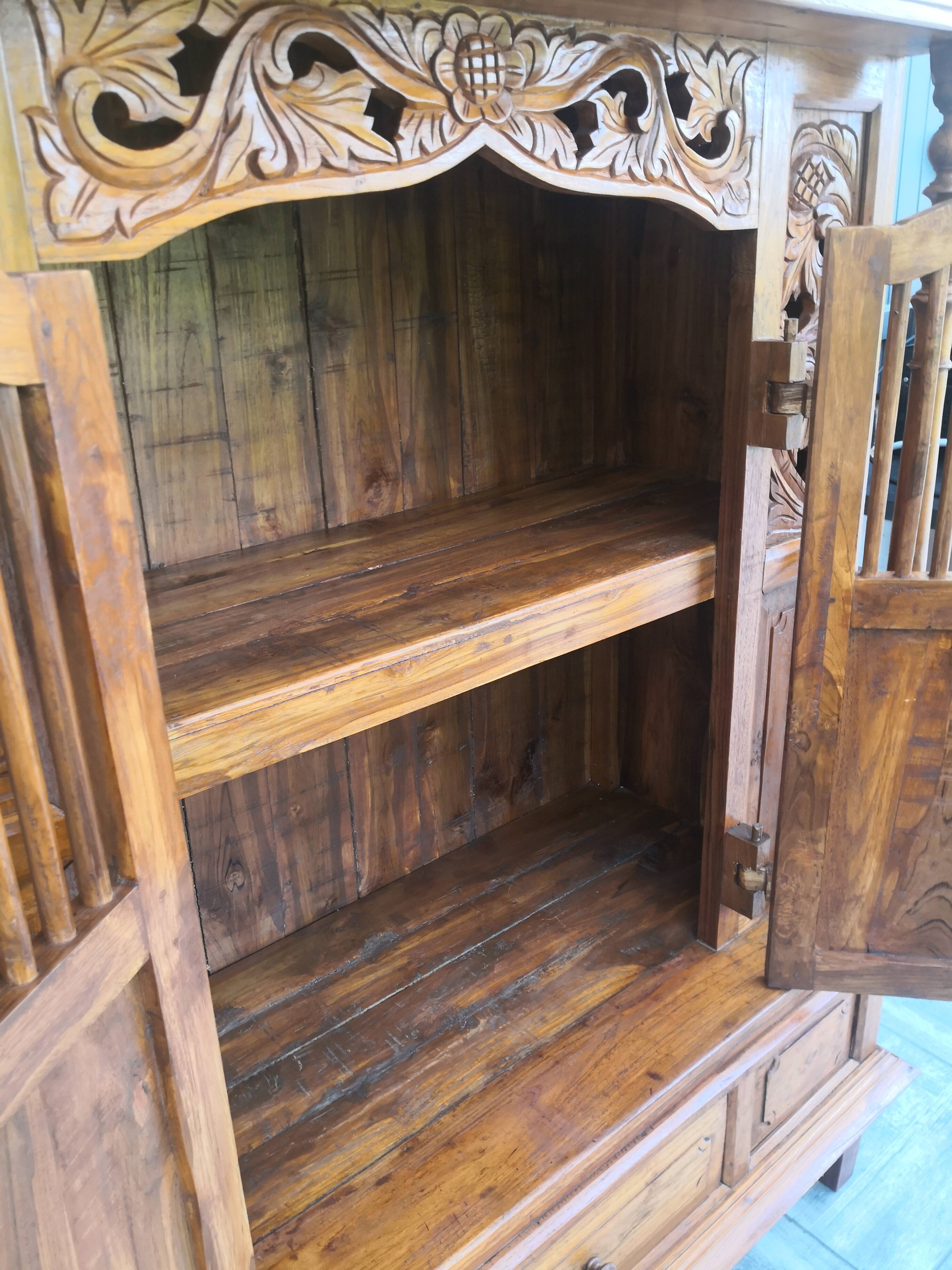 Sideboard, storage unit with 2 doors, 1 drawer, vintage.